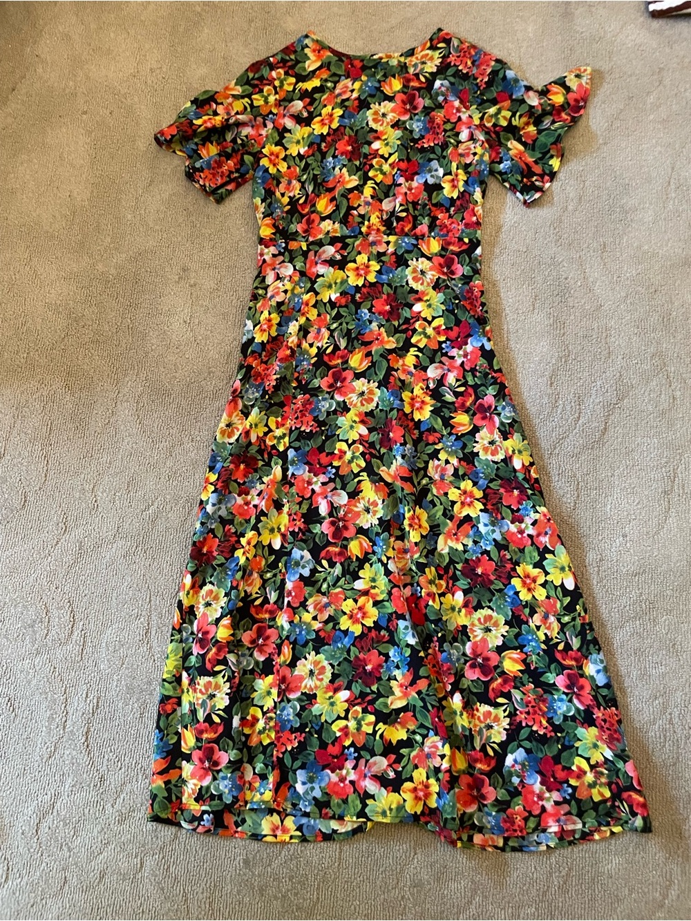 Vibrant Floral Midi Dress in Black Multi